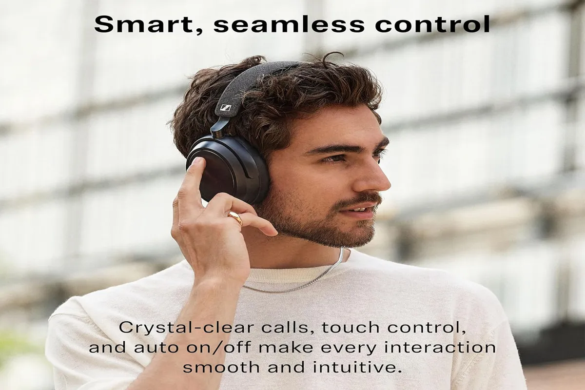 Sennheiser Momentum 4 black product image